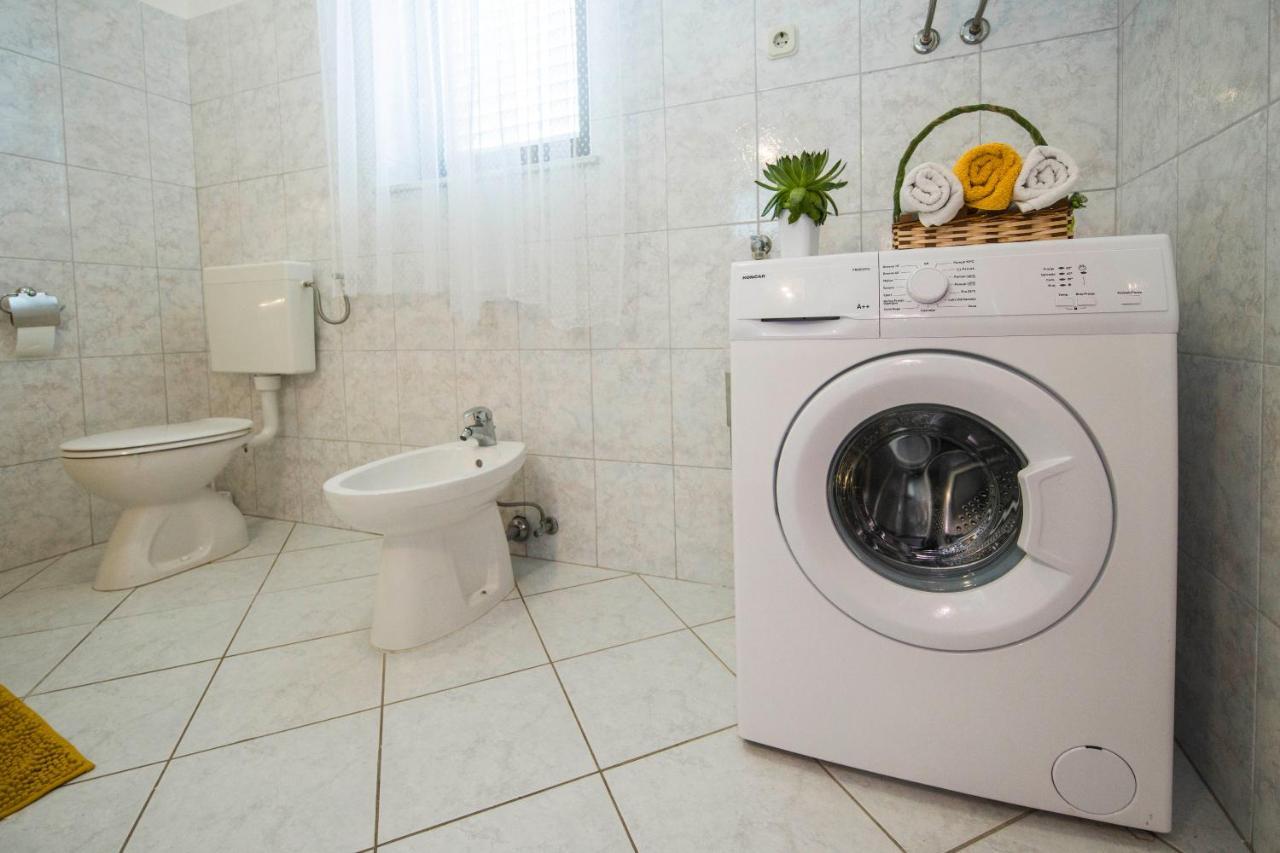 3 Bedroom Apartment Antonio Каштела Екстер'єр фото