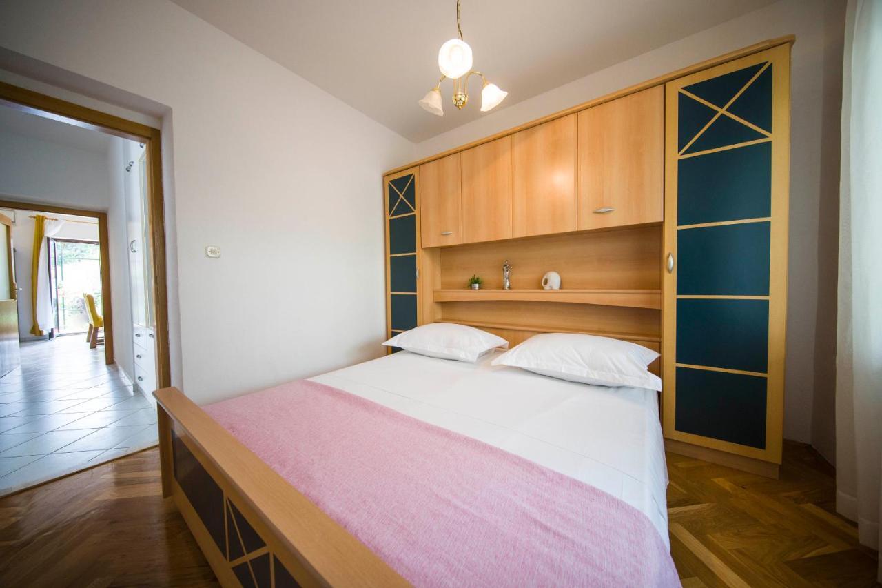 3 Bedroom Apartment Antonio Каштела Екстер'єр фото